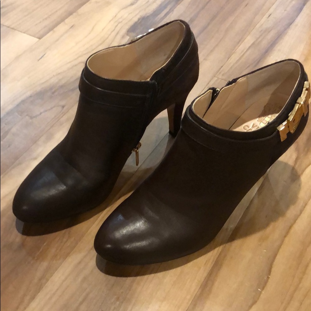 Vince Camuto Vanny gently worn